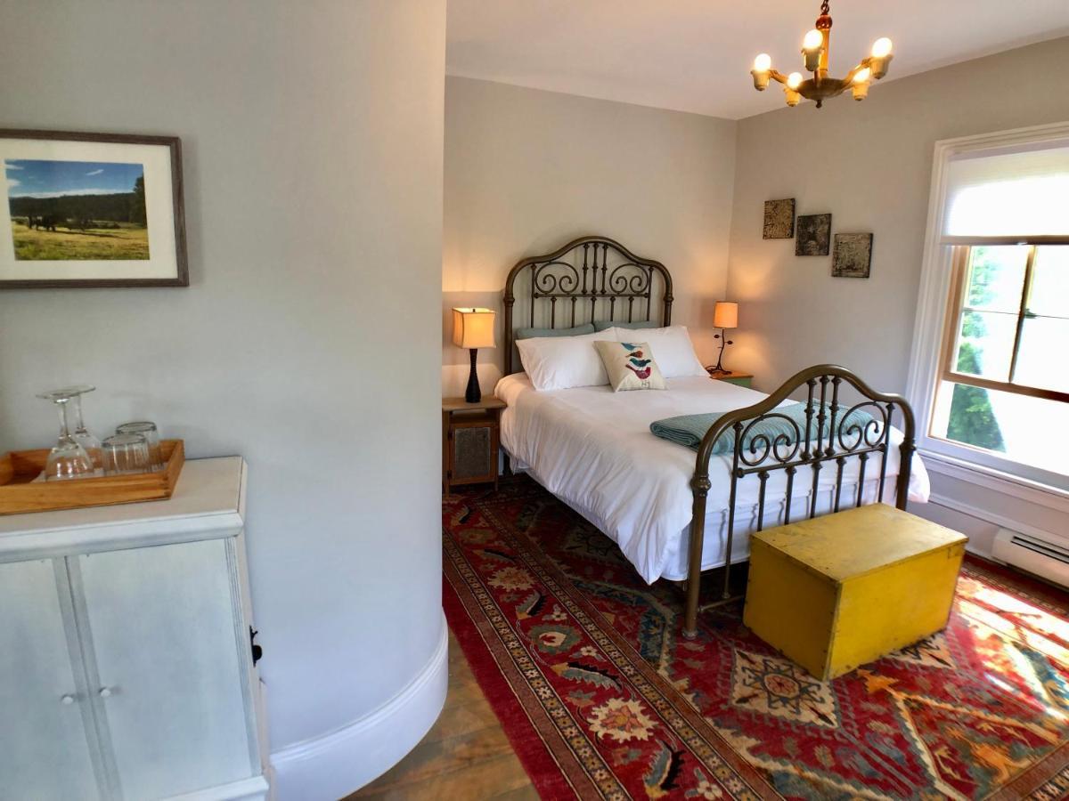 Mill Pond Inn Jefferson Екстер'єр фото